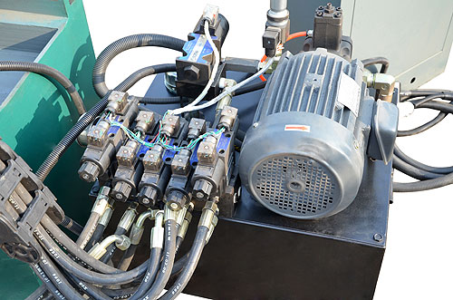 �й��Զ�ѹװ��